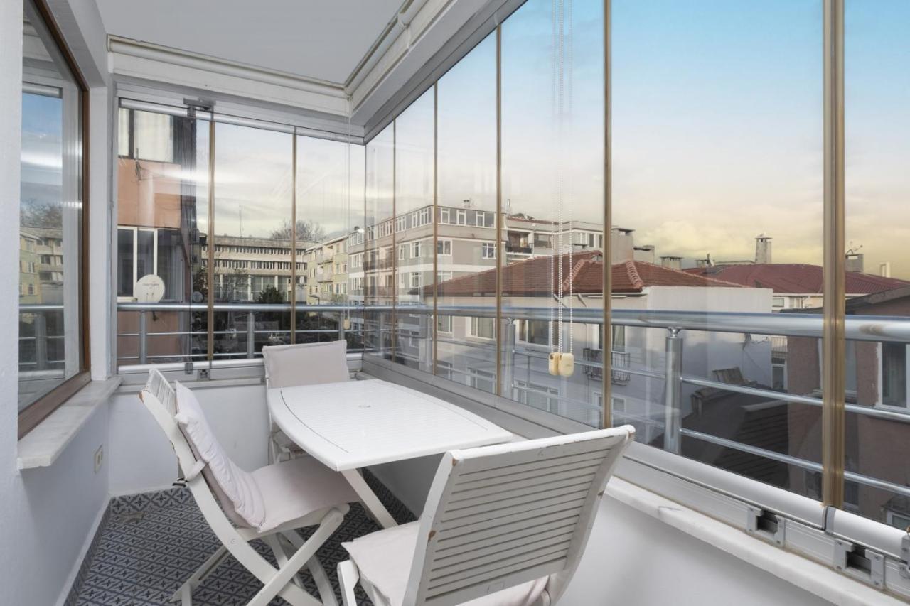 Captivating Flat With Balcony Near Besiktas Pier Apartment Istanbul Exterior photo